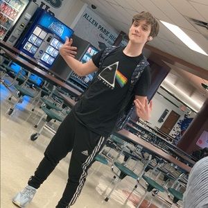 Meet your Posher, James